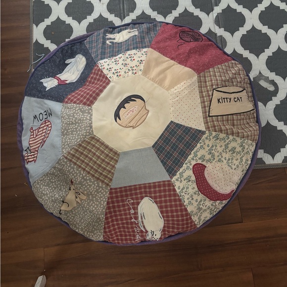 Patchwork Cat Design Round Cushion washable - Picture 1 of 6